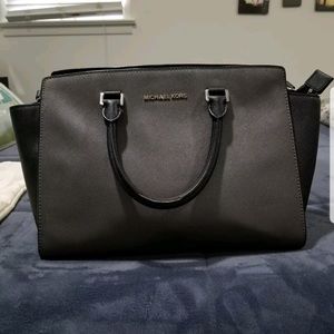 Michael Kors Selma